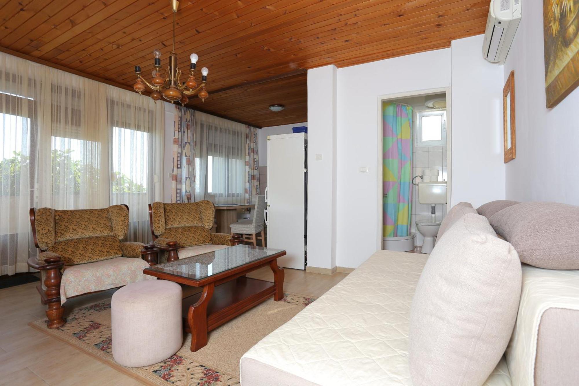 Apartments And Rooms With Parking Space Tucepi, Makarska - 5263 エクステリア 写真